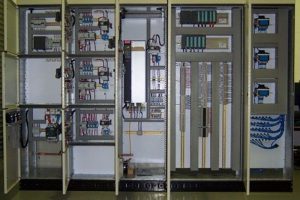 تابلو برق کارخانه